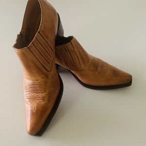 Lucchese Charlie Horse mules - like new!